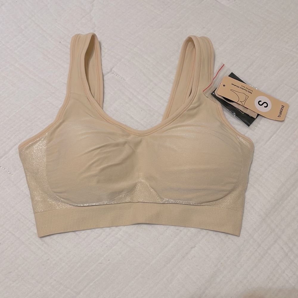 NWT Truekind Daily Comfort Wireless Shaper Bra